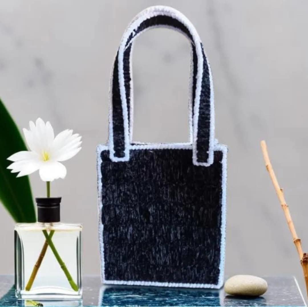 Artesanía-Blanco*Negro